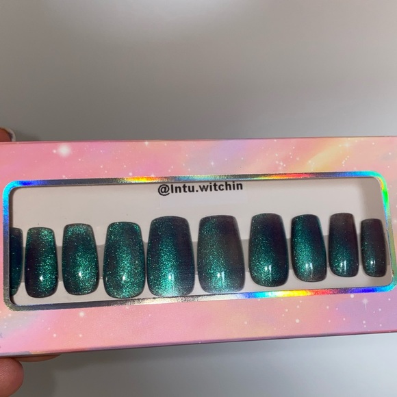 Handmade press on nails, 20 pc, blue magnetic gel - Picture 6 of 13